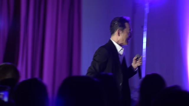 田原俊彦、ファンとの温泉ツアーで大暴走の画像