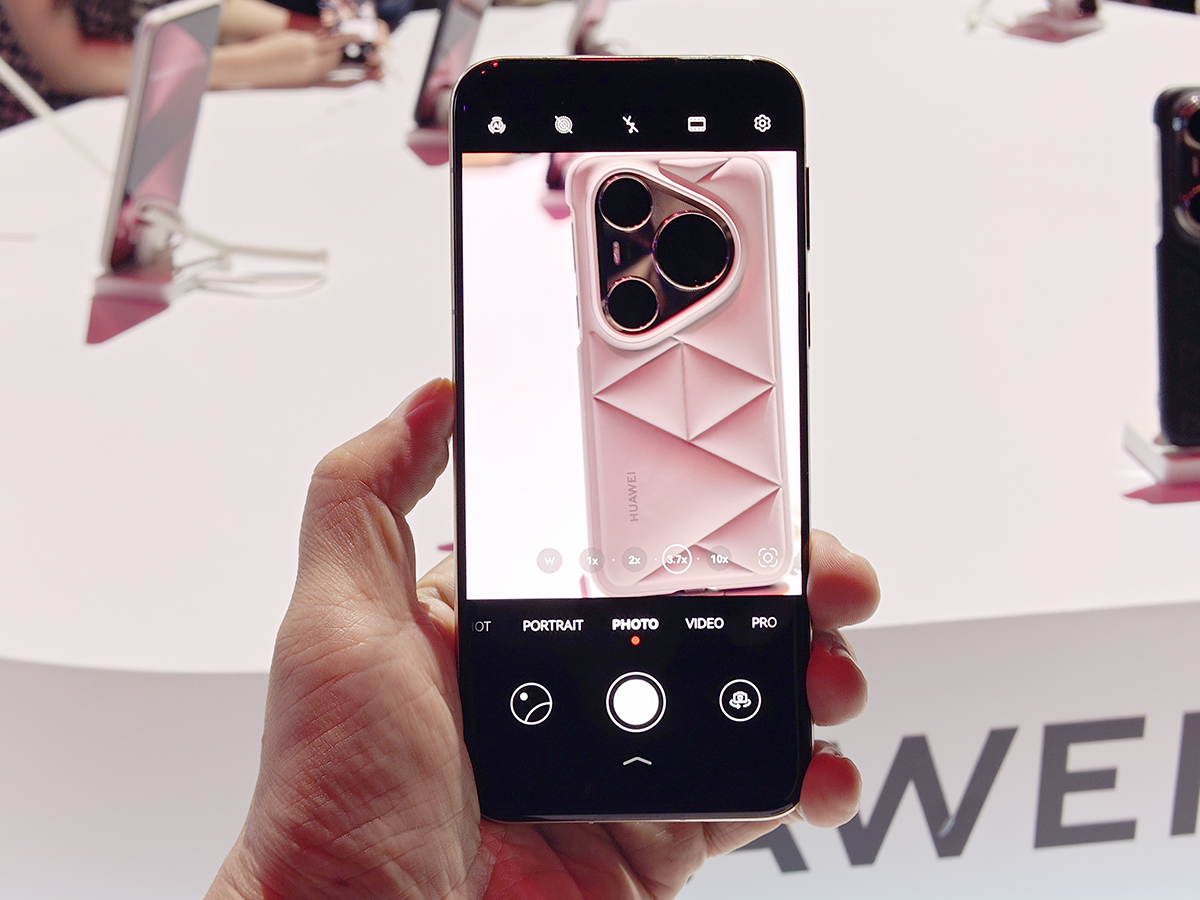 ファーウェイ最新スマホのカメラが異次元の画像