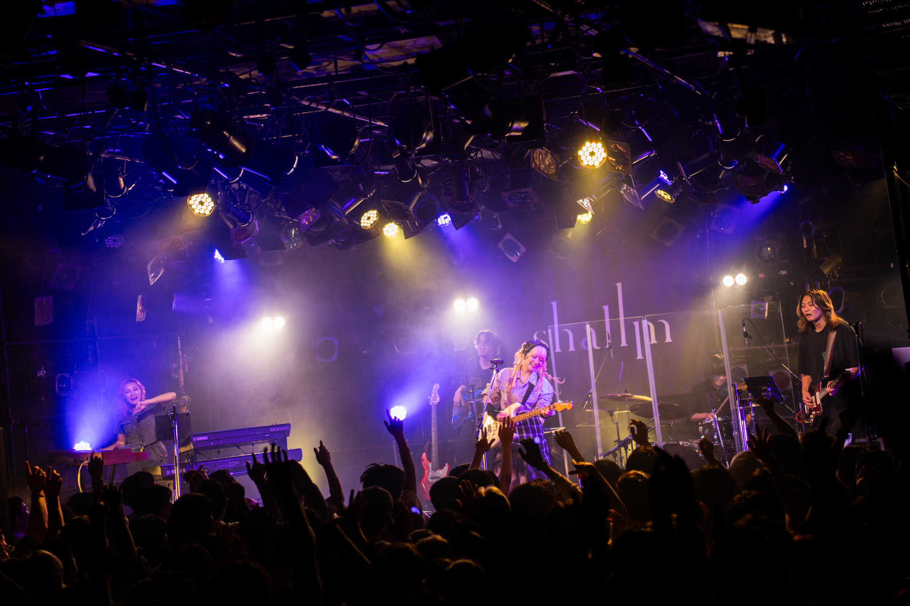 shallm（撮影＝飛鳥井里奈）