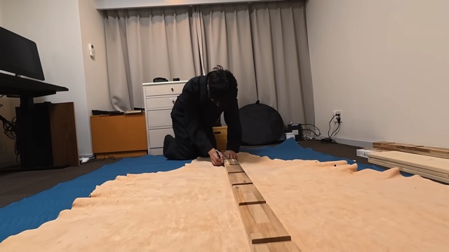 松山ケンイチがDIYで作った棚