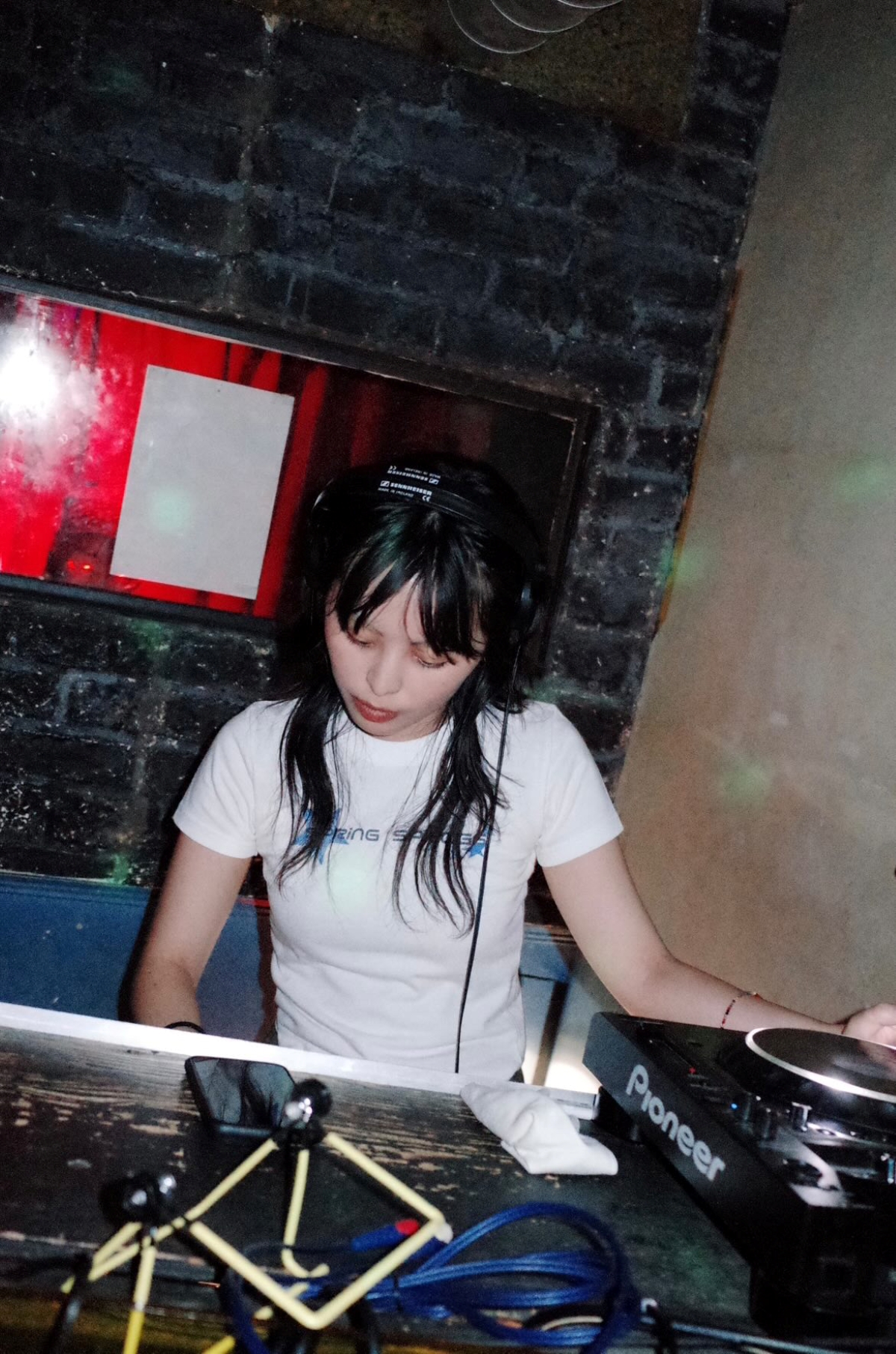 AlphaTheta「DJ BUS TOKYO」,michika