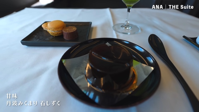 こやトラベルが紹介したANAのファーストクラス「THE Suite」の様子