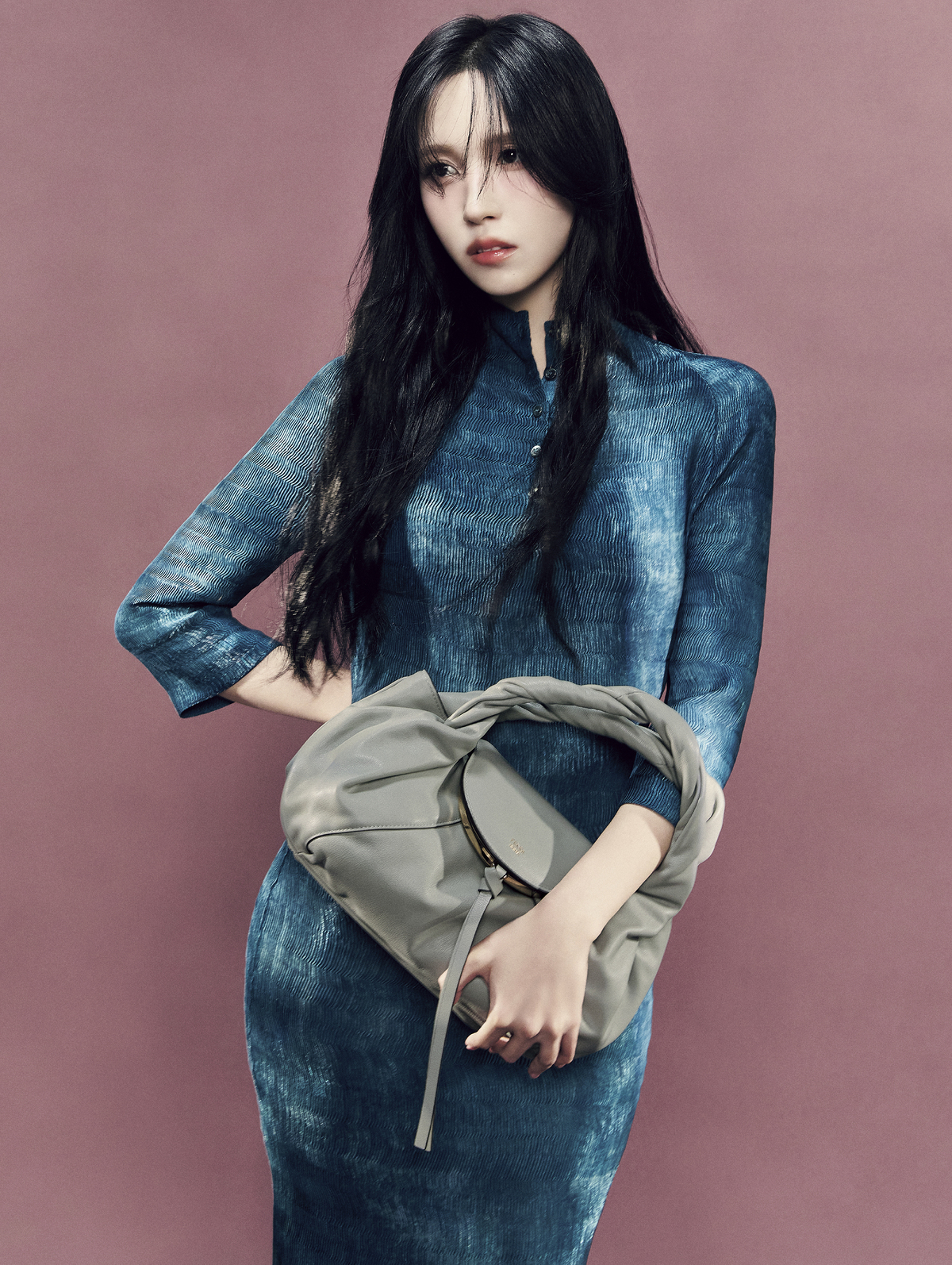 TWICE・MINA『ヌメロ・トウキョウ』表紙にの画像