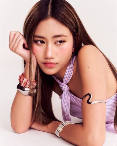 LOOKWAI、デビューシングルリリース