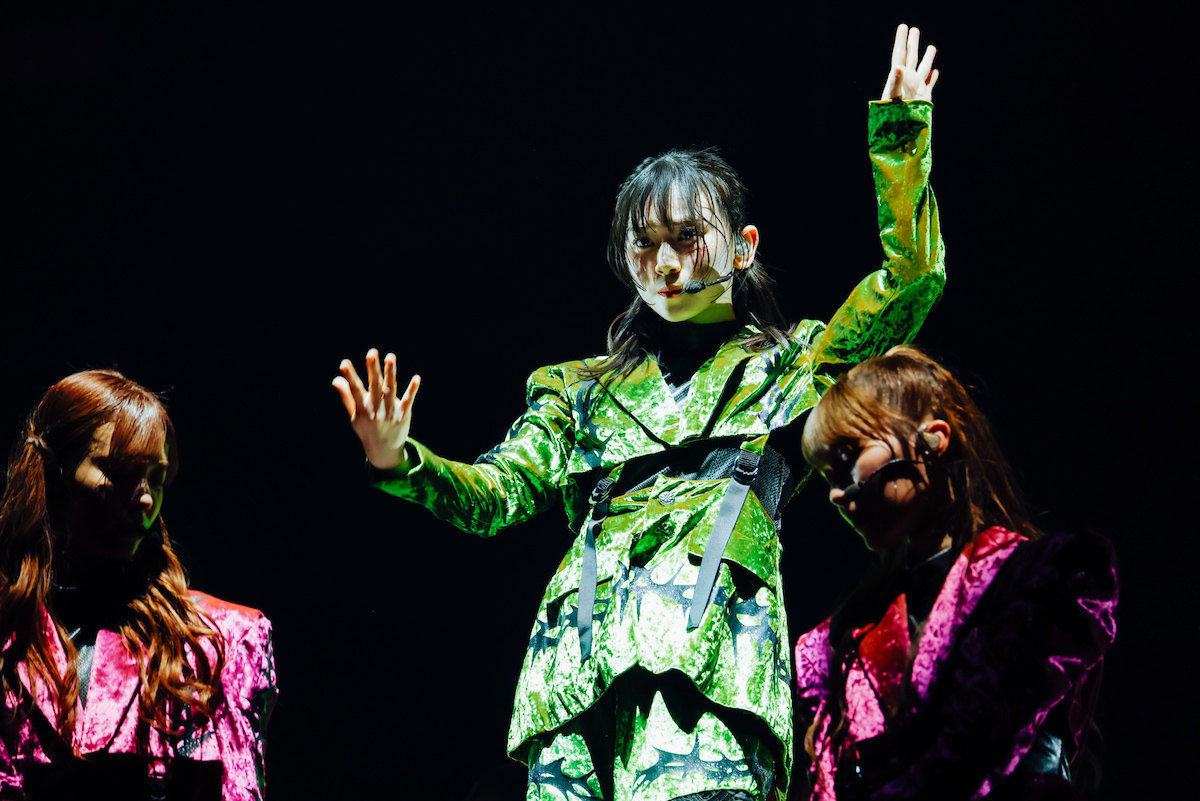 『5th TOUR 2025 “Addiction”』京セラドーム大阪公演((C)Seed & Flower LLC)