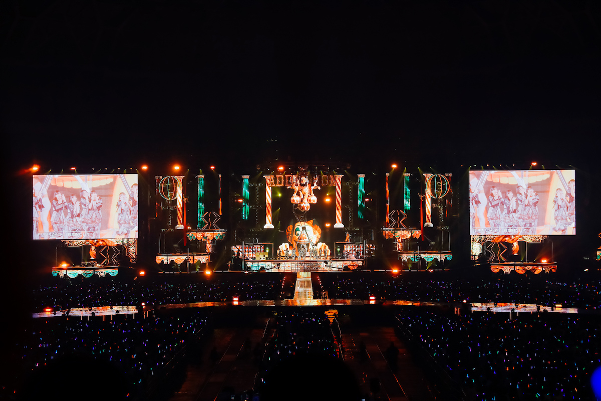 『5th TOUR 2025 “Addiction”』京セラドーム大阪公演((C)Seed & Flower LLC)