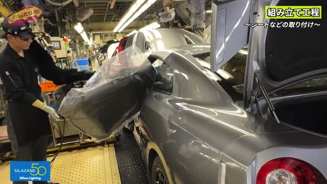 日産GT-Rの生産ライン