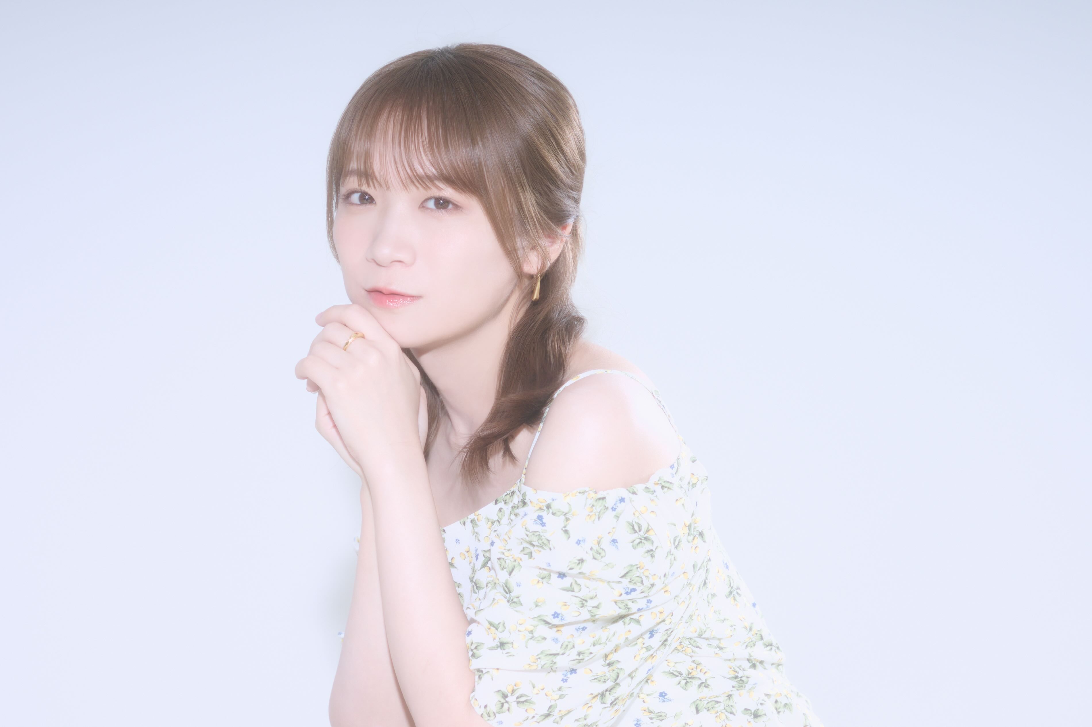 秋元真夏フォトブック『淡淡』インタビューの画像