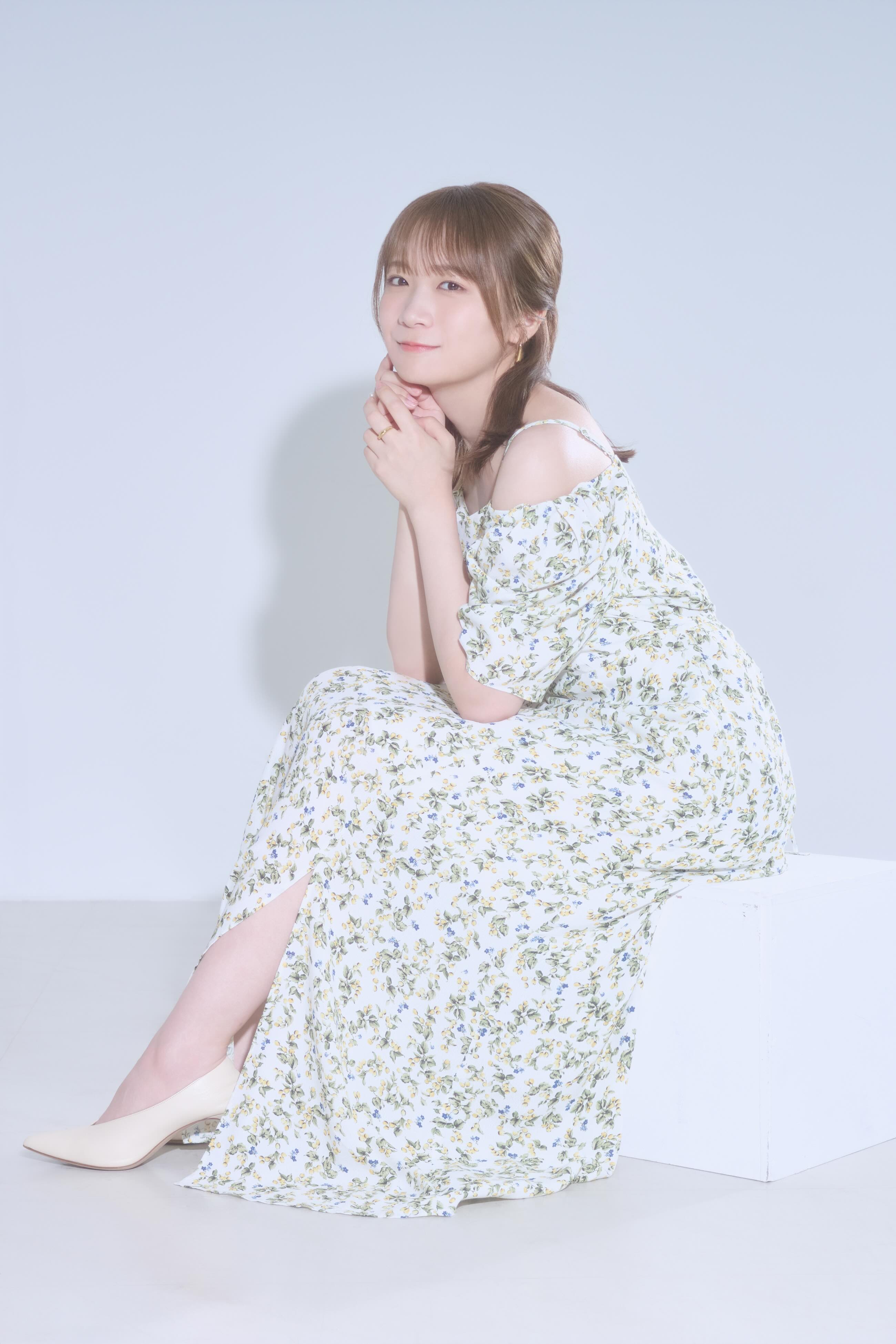 秋元真夏フォトブック『淡淡』インタビューの画像