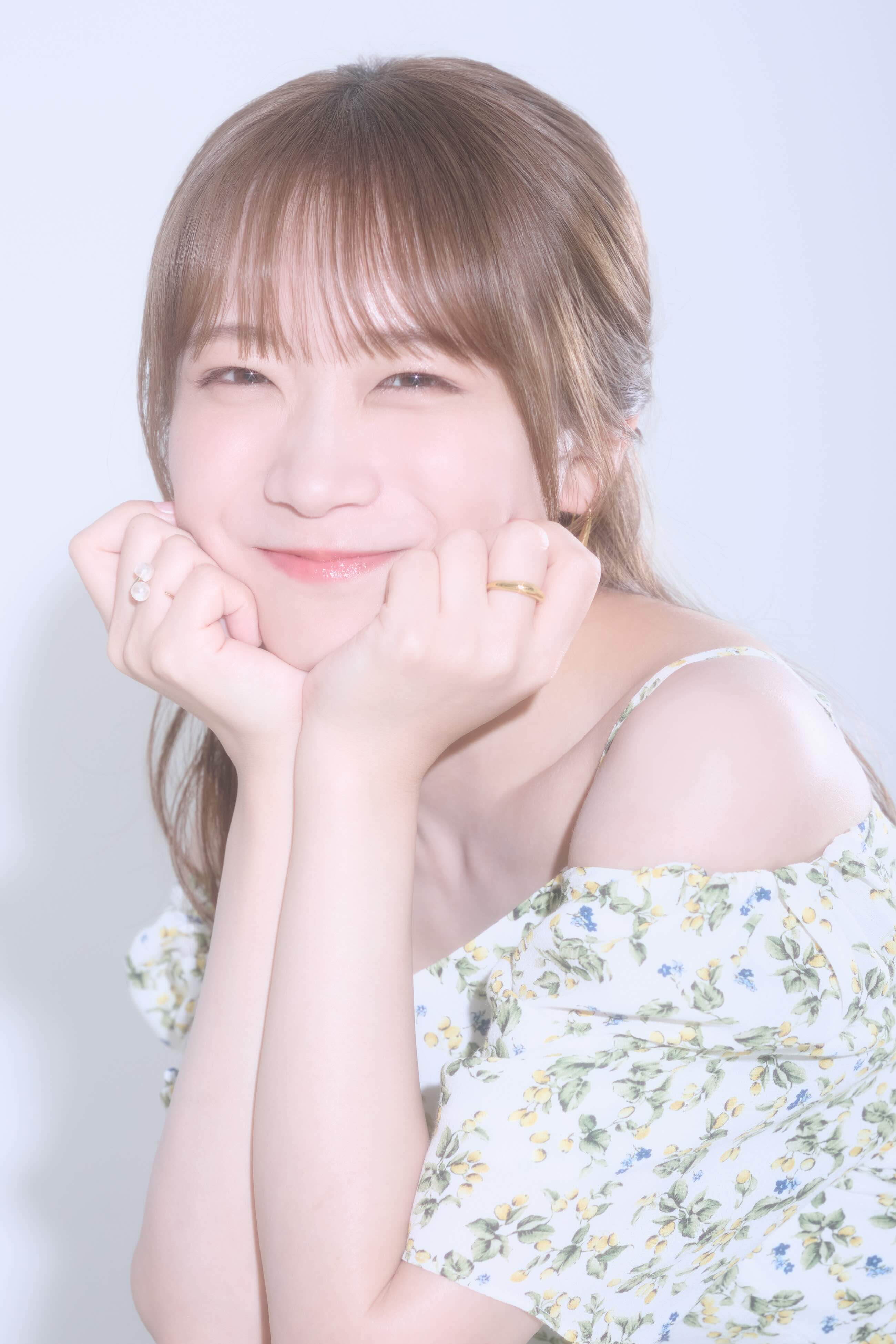 秋元真夏フォトブック『淡淡』インタビューの画像