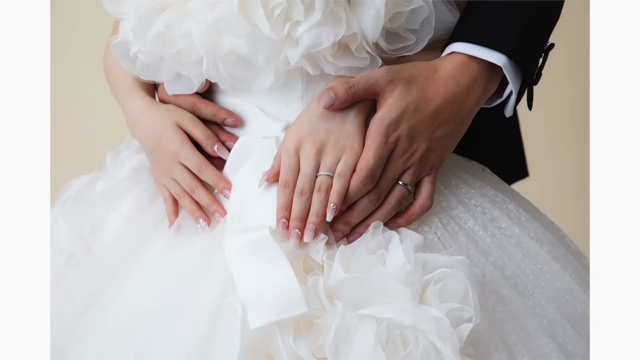 ウェディングフォトを撮影するはじめしゃちょーと妻