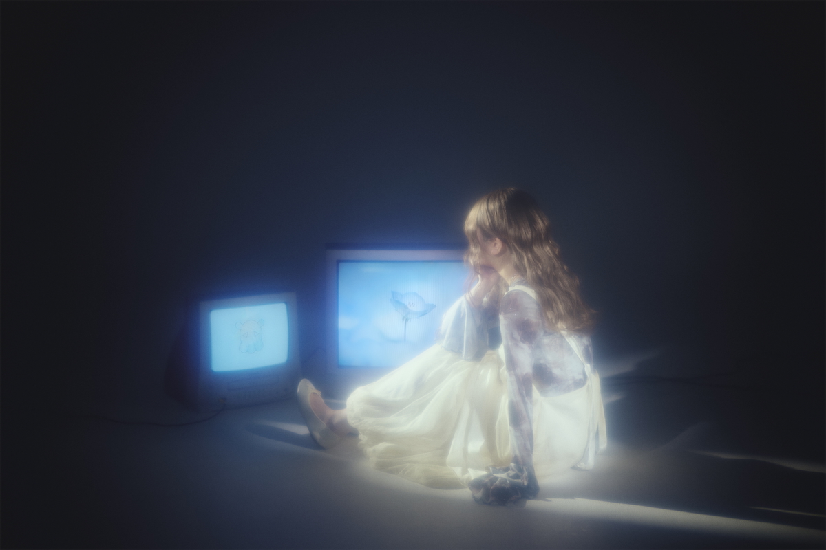 なるみや、新曲「桃色の血潮」リリース