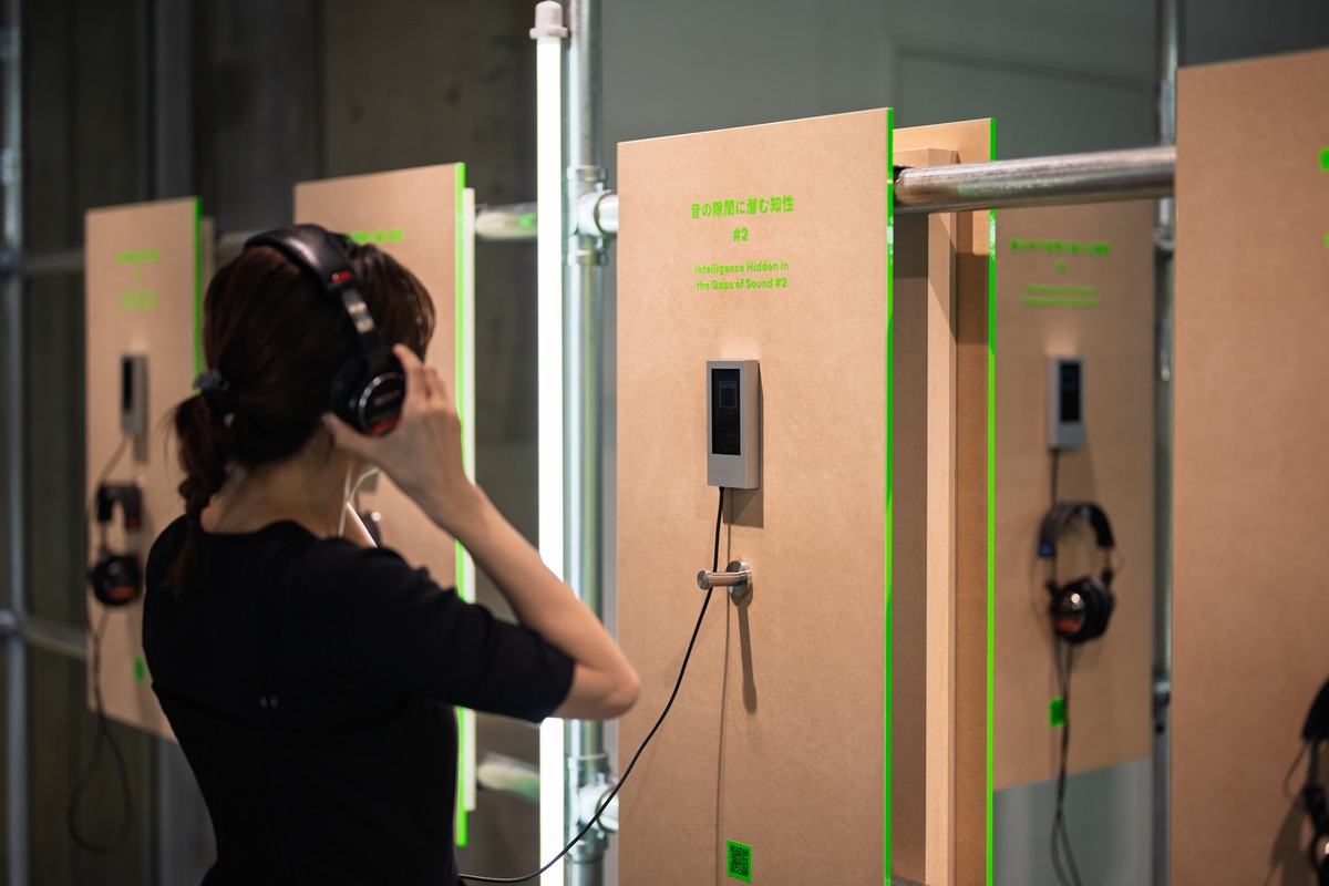 『TM NETWORK 2025 IP』（写真提供：Ginza Sony Park）