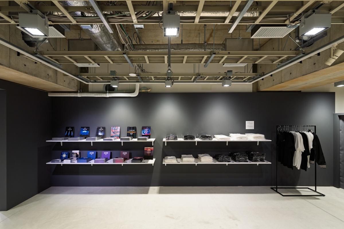 『TM NETWORK 2025 IP』（写真提供：Ginza Sony Park）