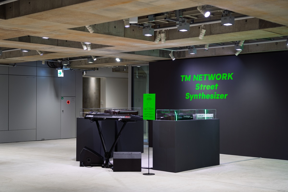『TM NETWORK 2025 IP』（写真提供：Ginza Sony Park）