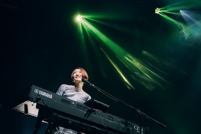 日食なつこ、現時点での集大成と止まらない開拓心　“銀化”を体現したツアー『玉兎 “GYOKU-TO”』最終公演を観ての画像2-1