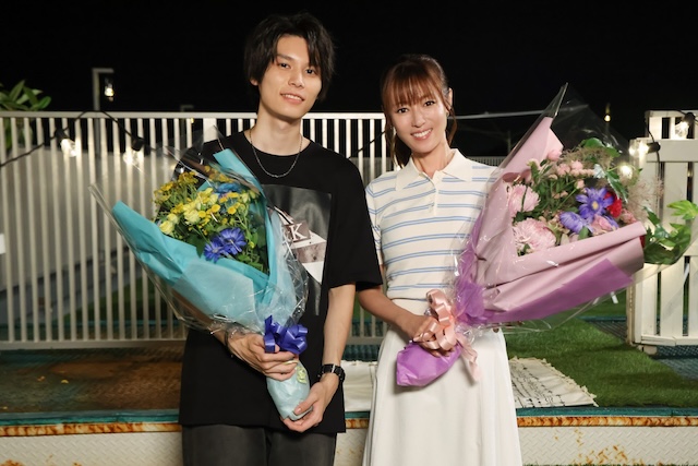 （左から）萩原利久、深田恭子