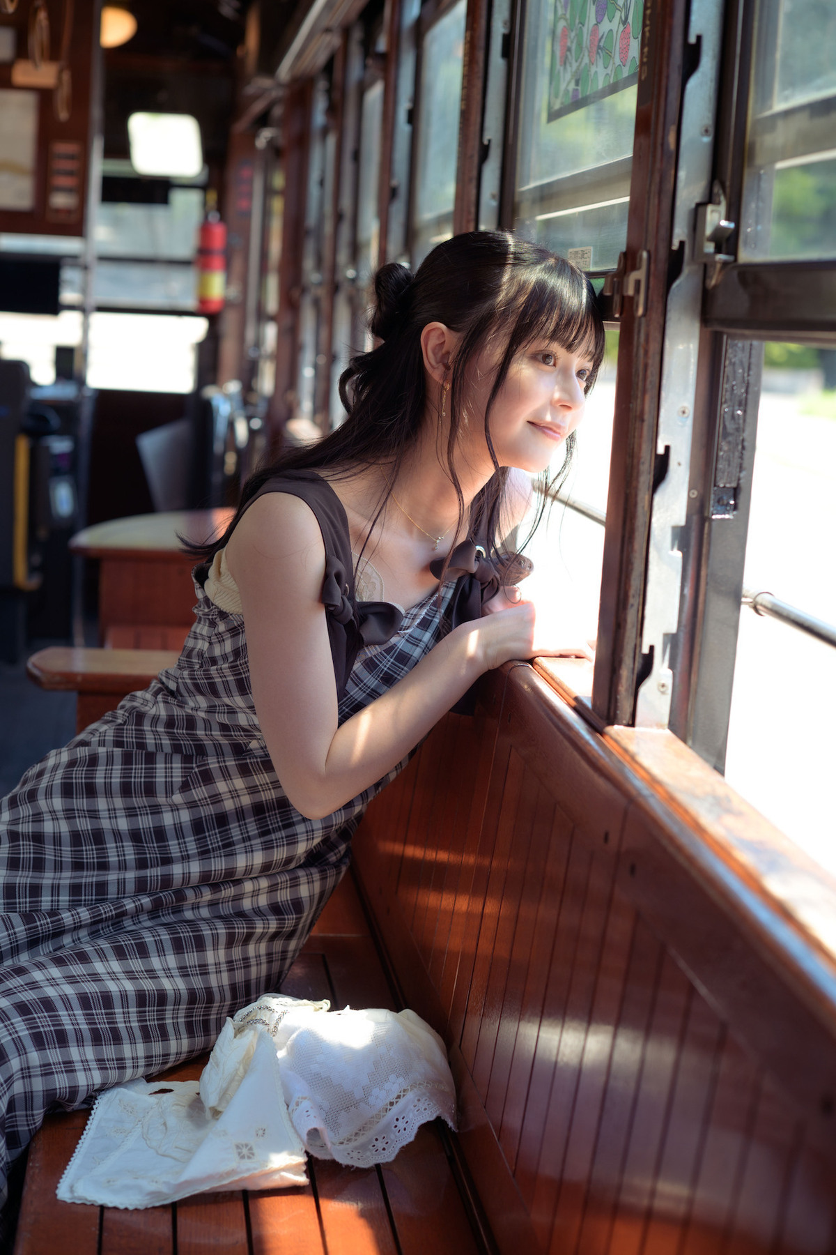 椛島光、2026年版卓上カレンダー発売決定の画像