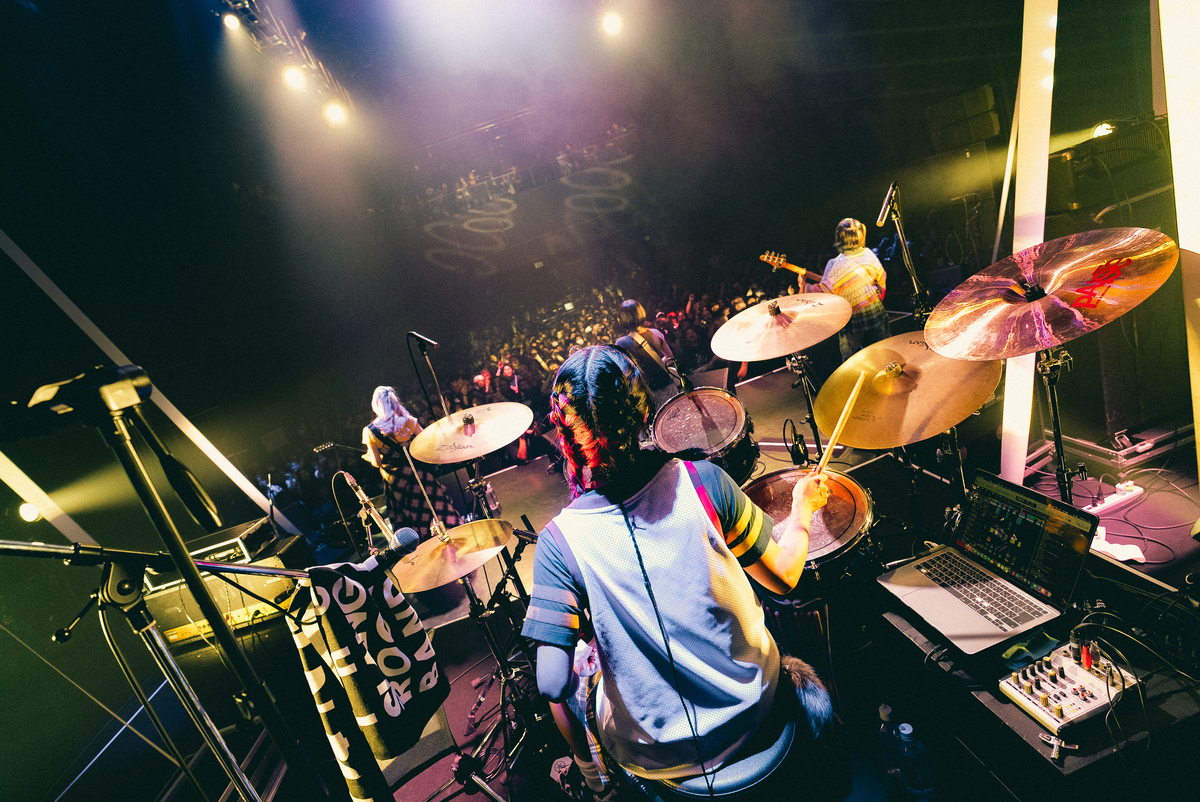 NEK!ライブ写真（撮影＝Seijiro Nishimi）