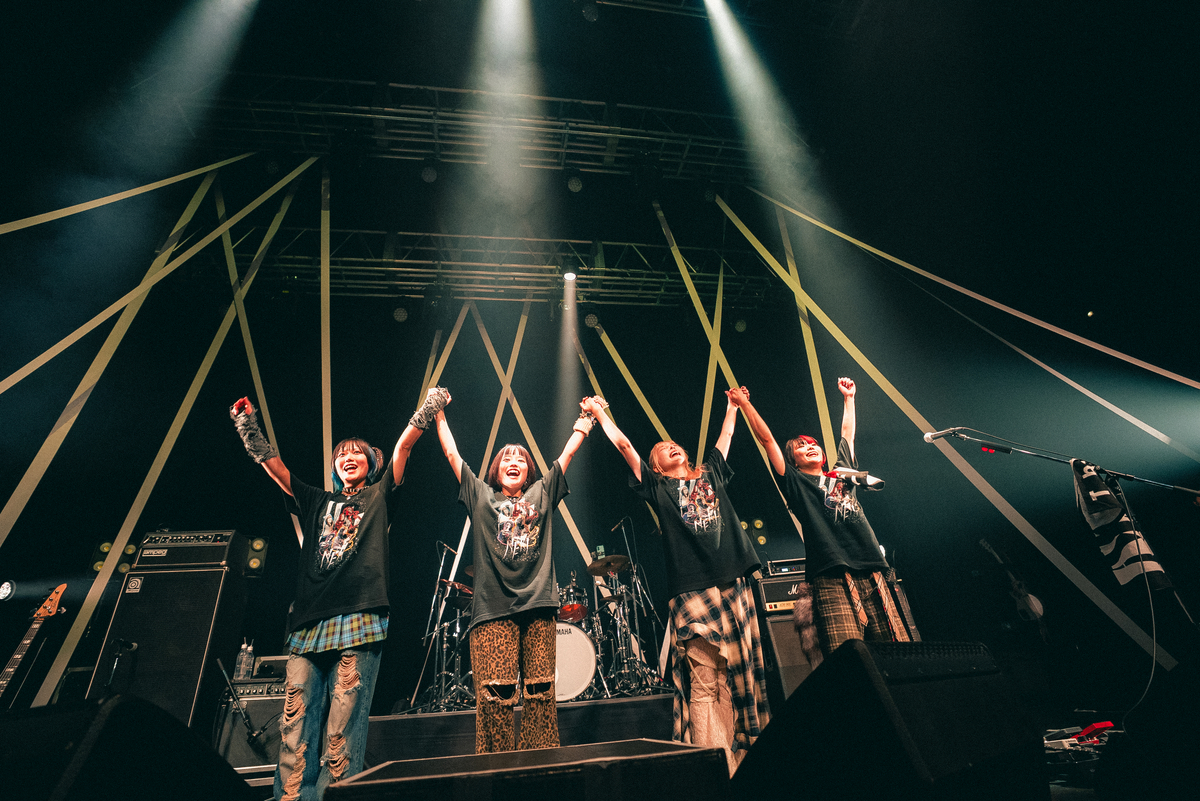 NEK!ライブ写真(撮影=Seijiro Nishimi)