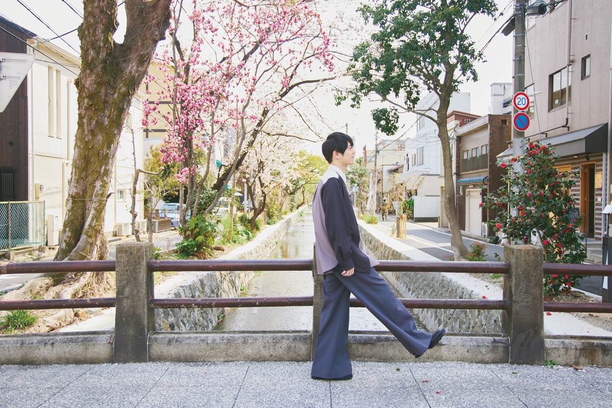 梶裕貴、縁の地を旅するフォトブック発売の画像