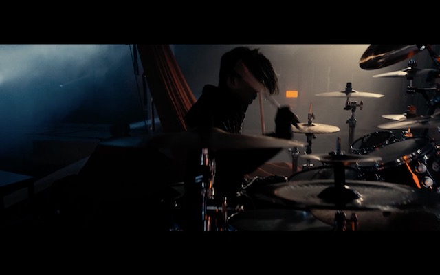 lynch.『THE AVOIDED SUN / SHADOWS』MV