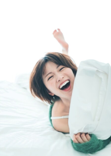 岡崎紗絵2nd写真集『Lupinus』表紙発表