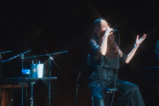 『Mika Nakashima Premium Live Tour 2025』より/写真:オカベメイ