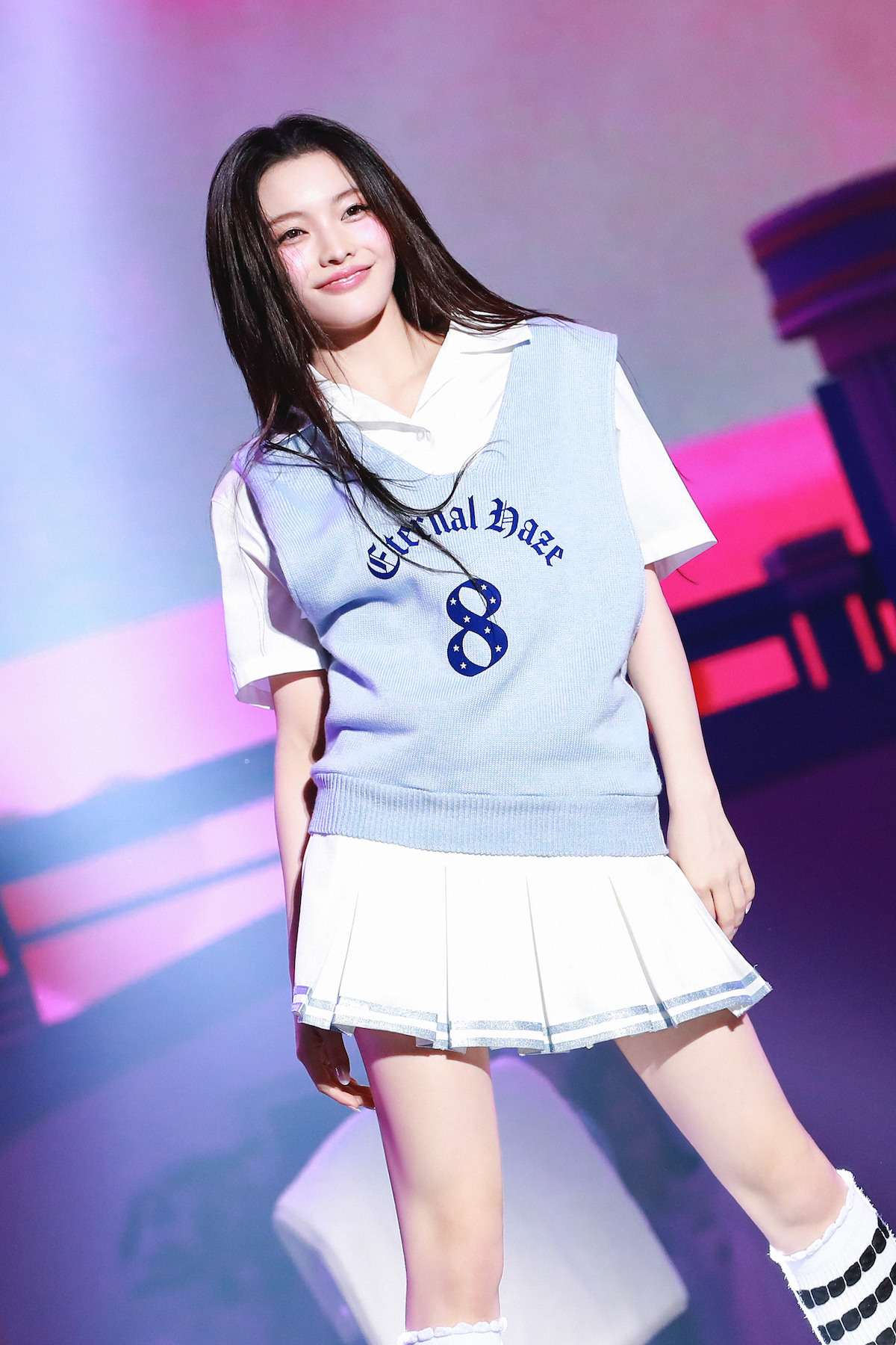 ILLIT (P)&(C) BELIFT LAB Inc.