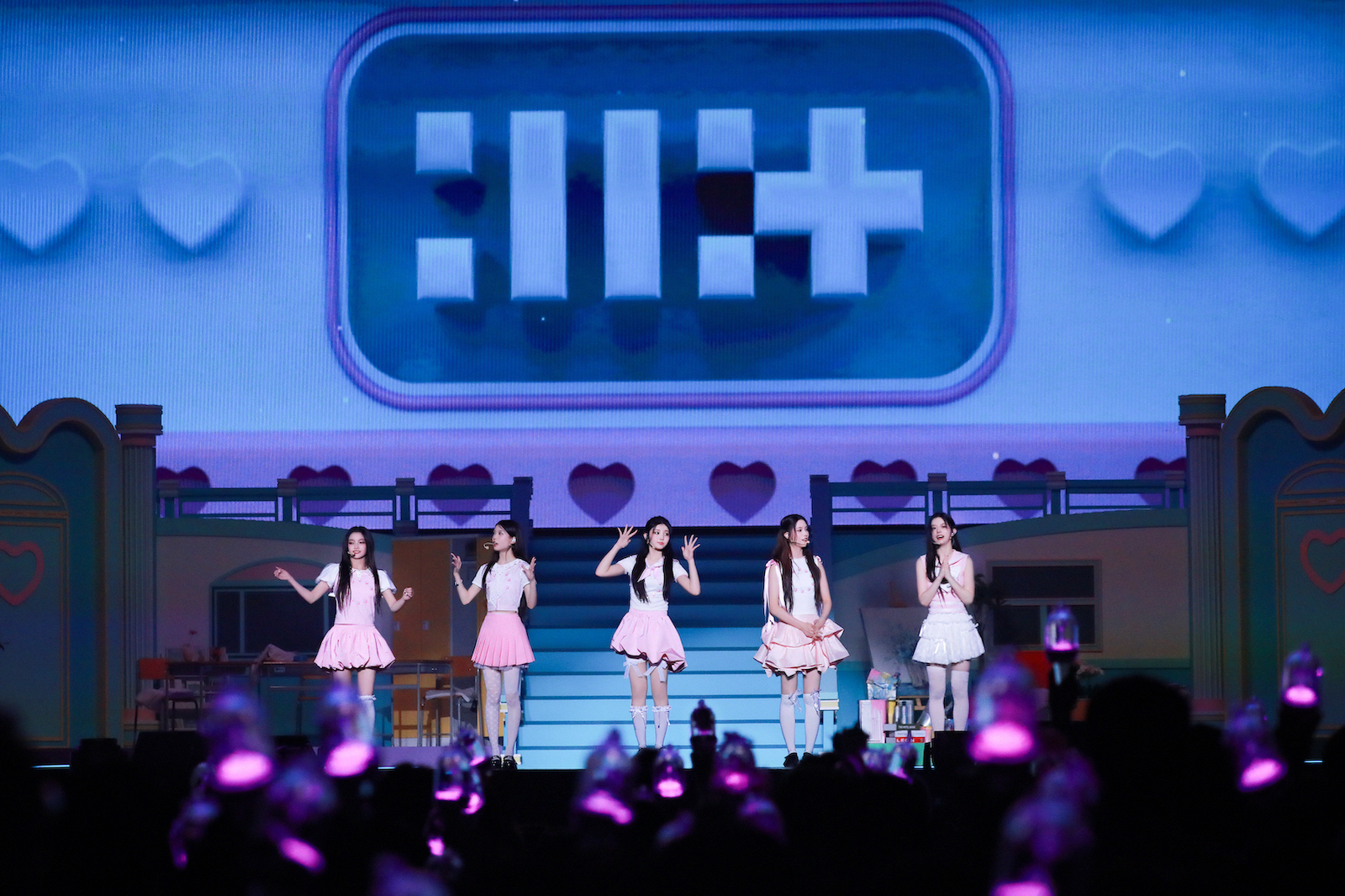 ILLIT (P)&(C) BELIFT LAB Inc.