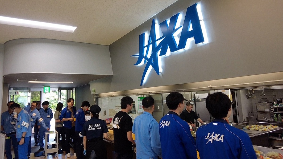 登録者146万人YouTuberがJAXA食堂に密着