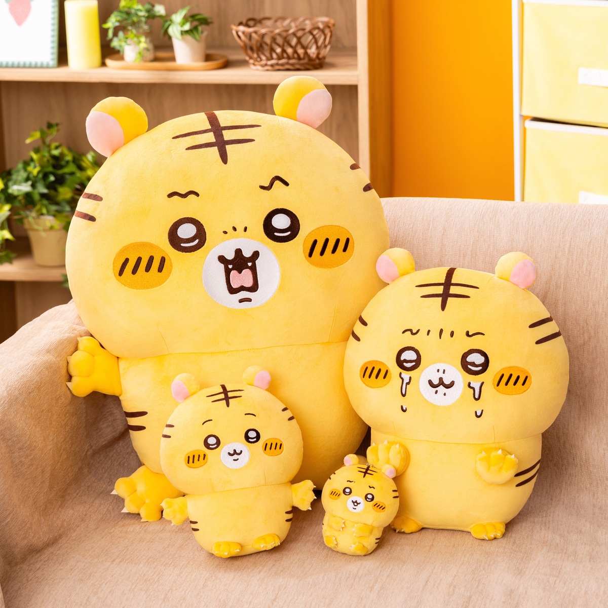 『ちいかわ』作者の「虎」がぬいぐるみに