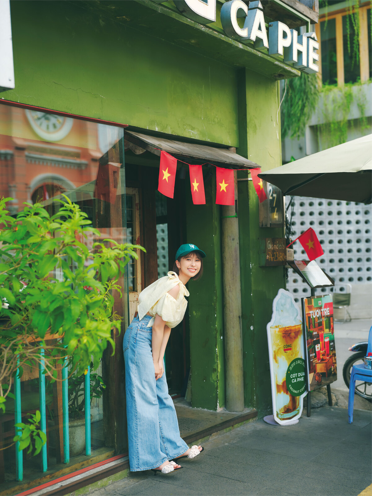 玉井詩織、写真集2冊がともに重版決定の画像
