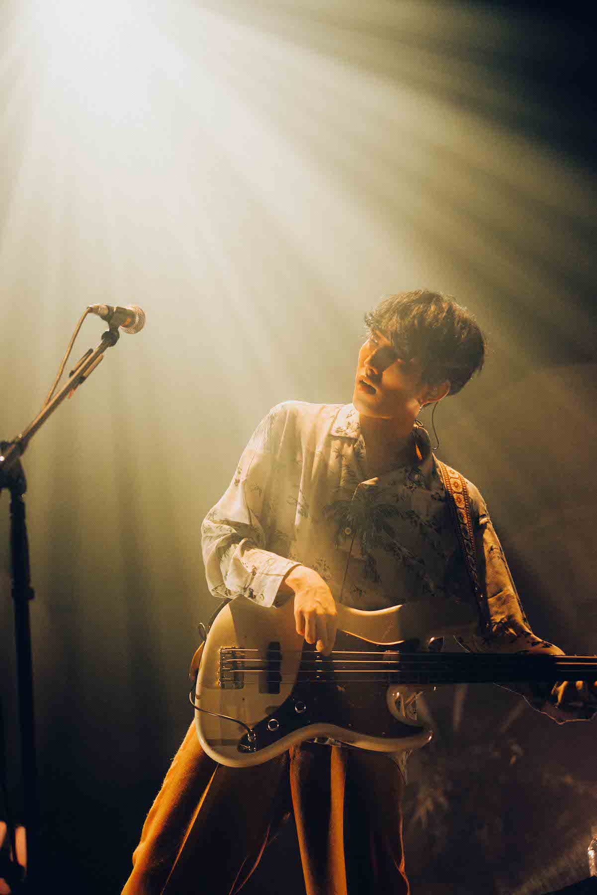 桐木岳貢（Ba）