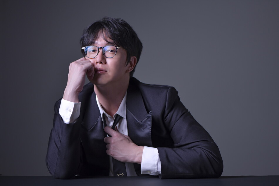 ソン・シギョン、国境を越えて感動を届けるバラードの皇帝――日本ミニ