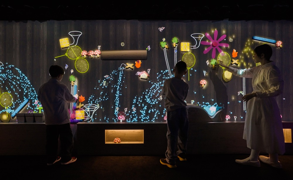 こびとが住まう奏でる壁