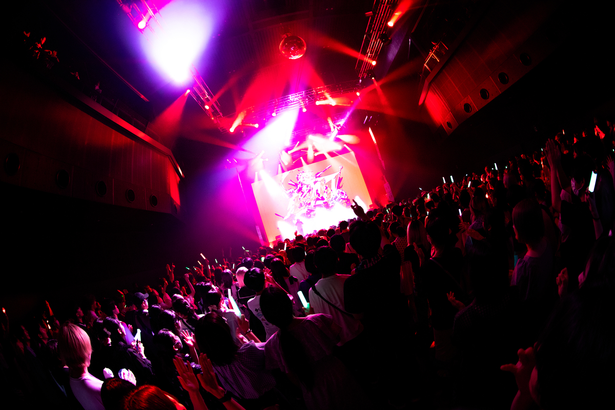 『FAVOY』ライブ写真