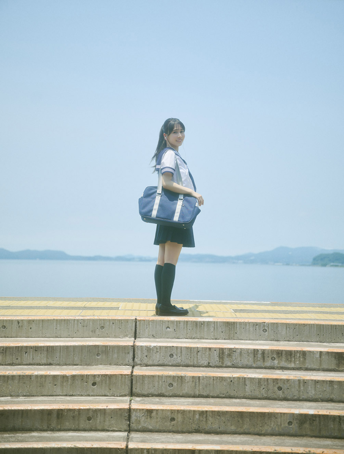 ラブライブ！声優・野中ここな1st写真集の画像