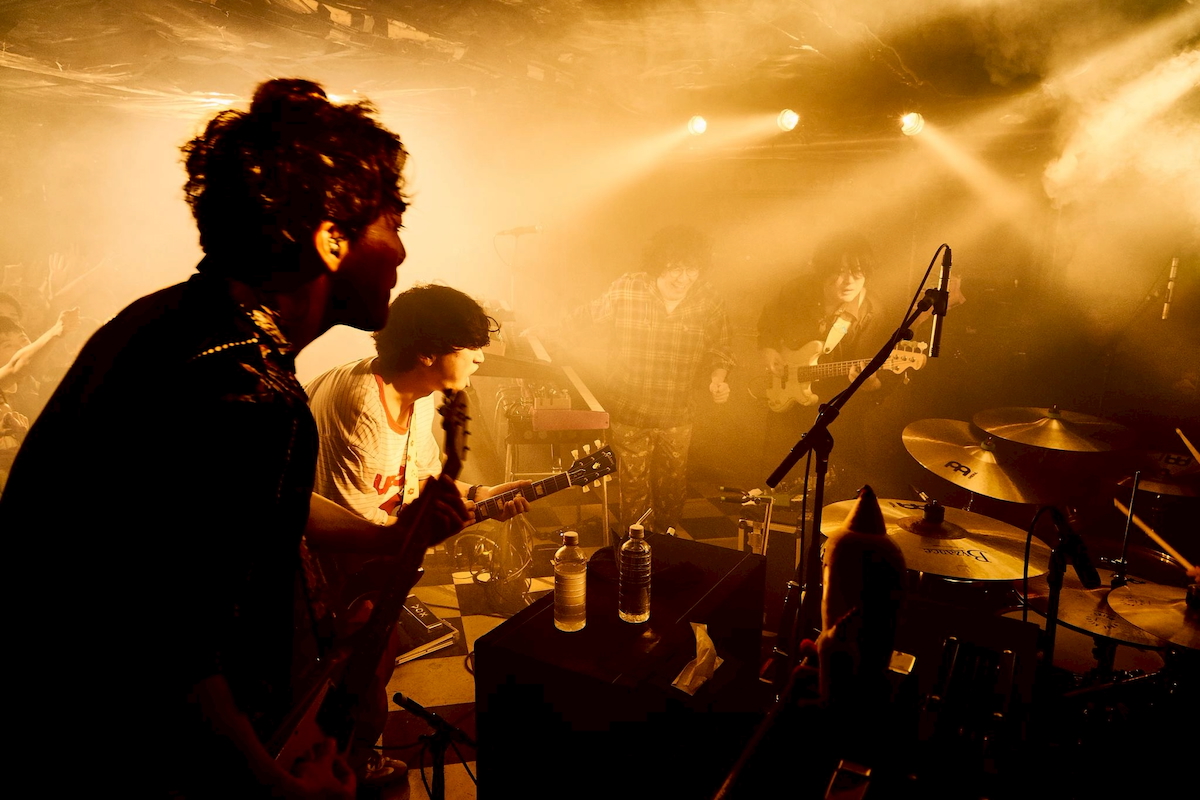 マカロニえんぴつ（撮影＝酒井ダイスケ）