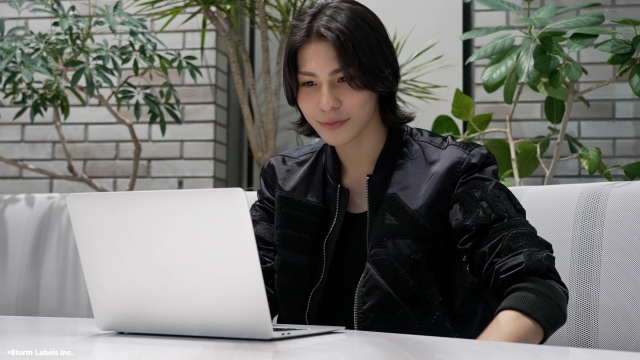 『ラウール On The Runway』場面写真