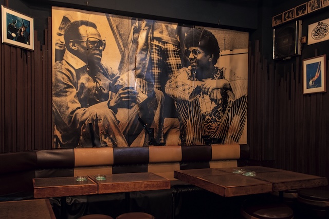 日本のジャズ喫茶を撮った写真集が発売の画像