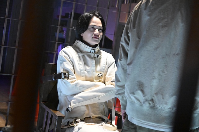 『放送局占拠』屋代が凶弾に倒れるの画像