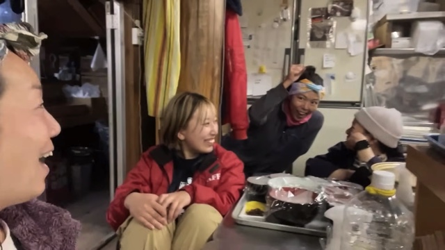 旅系YouTuberが公開した富士山9合目にある山小屋の舞台裏