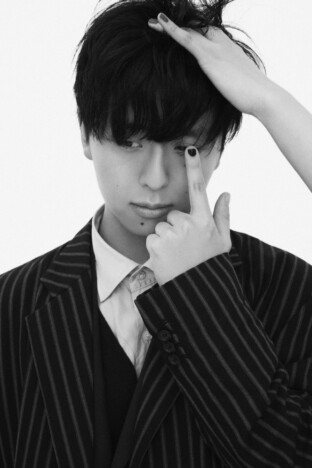 友成空、1stアルバム＆初東名版ツアー