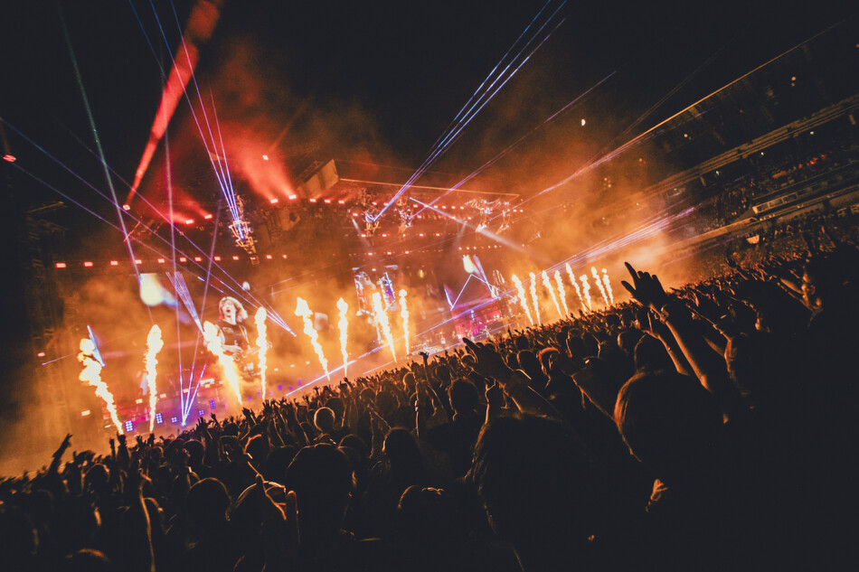 ONE OK ROCK、日産スタジアムライブレポ