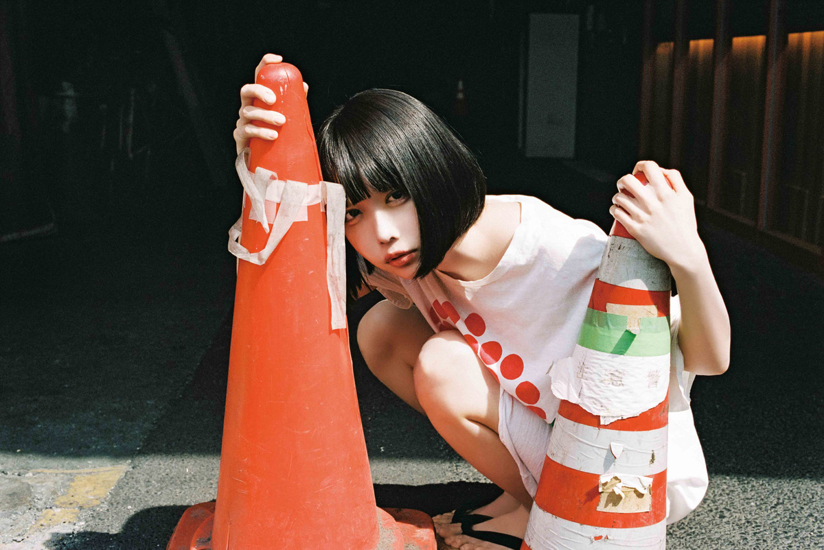 ano、「ミッドナイト全部大丈夫」MV公開