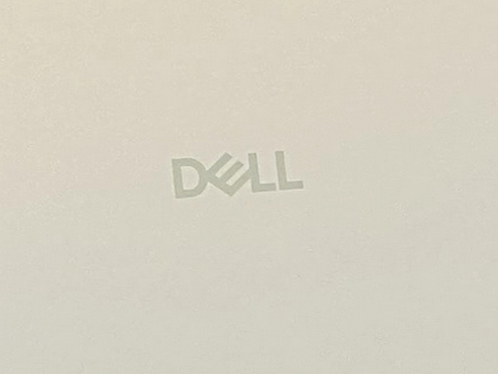 天板のDELLロゴ、丸の囲みなし