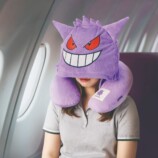 フードを被ることで首と視界を休めている状態