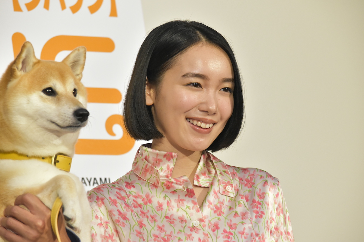 大東駿介＆飯豊まりえ、名犬の芝居を絶賛の画像