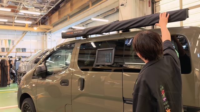 濱口が紹介したカスタムカー「GMLVAN V-02」